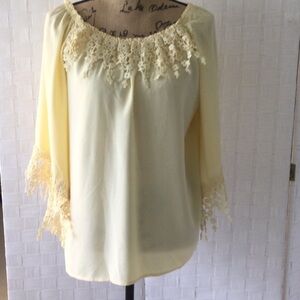 Woman’s Melissa Paige Boho Blouse Size S/P Color Yellow #04